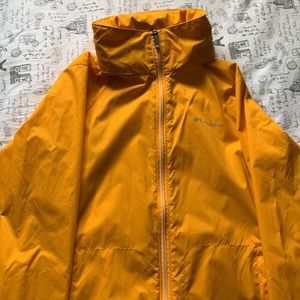 Women’s large Columbia Rain Jacket 🧥